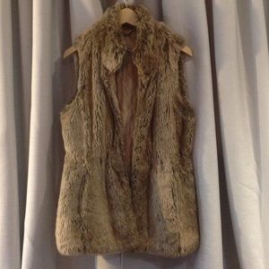 BR Faux fur Vest Medium